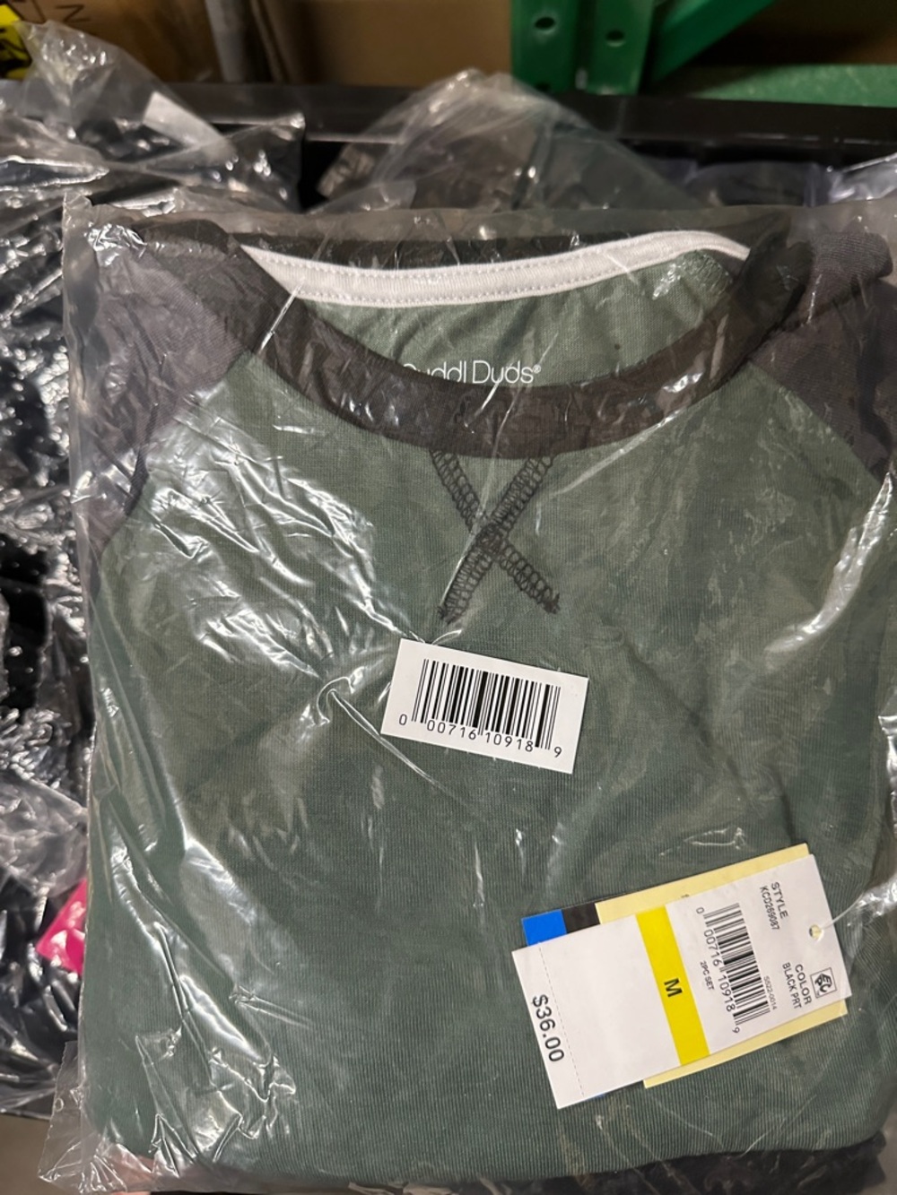 Cuddl Duds Green Long Sleeve Top with Black/Gray Jogger Bottoms NWT - Picture 3 of 6